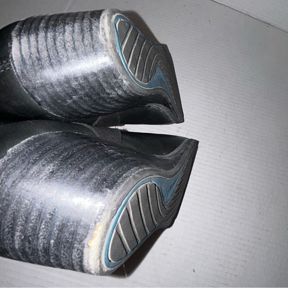 Emu Carlise Wedge Heel Ankle Booties Boots Black Suede Leather Size 8.5 READ - Picture 9 of 13